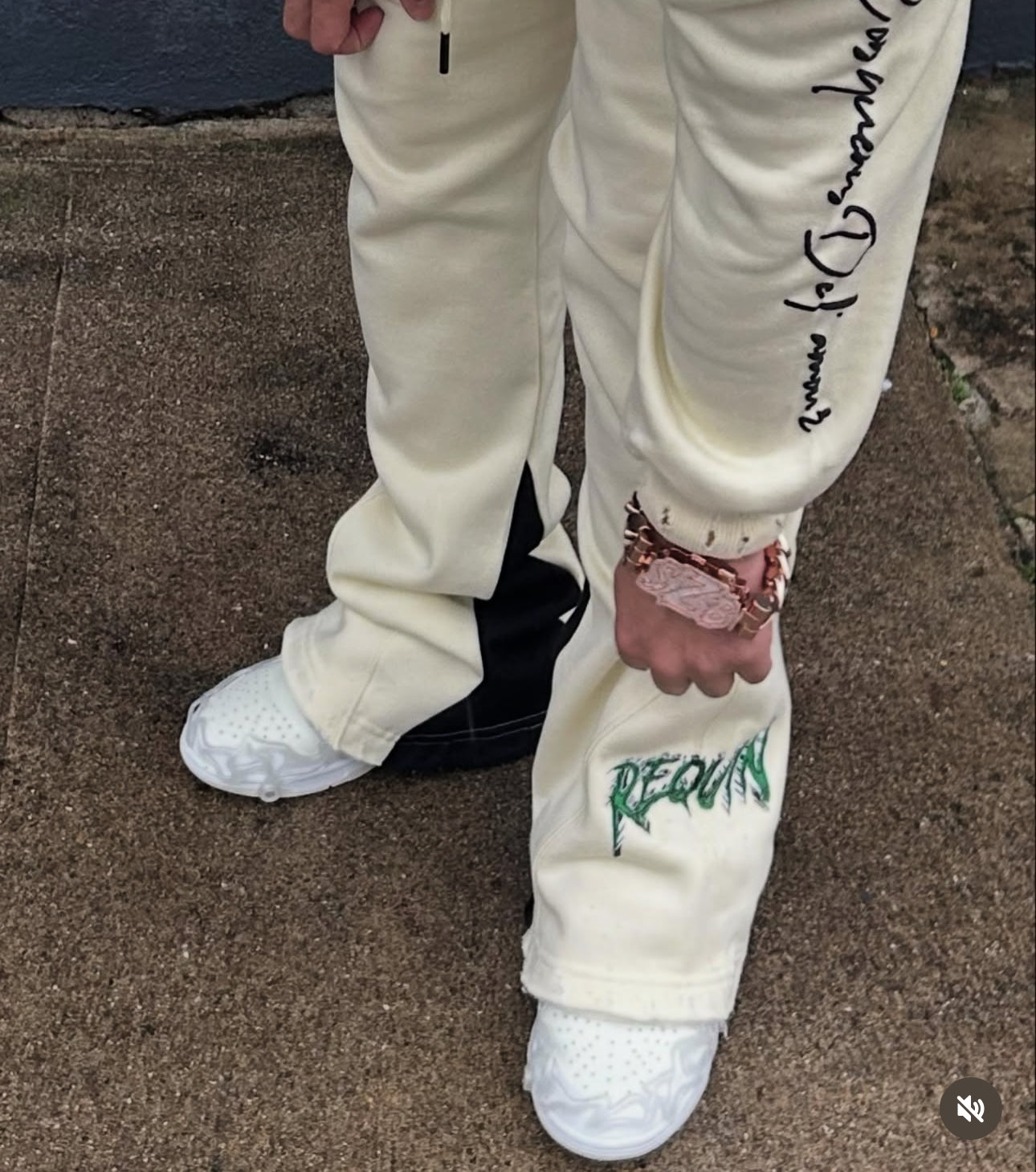 Les Conséquences De l’Amour Sweatsuit