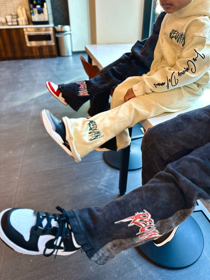 Les Conséquences De l’Amour Toddler SweatSuit